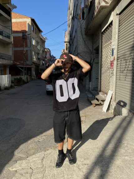 Black "00" jersey